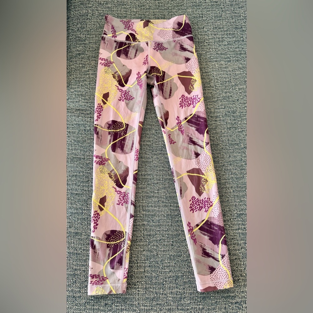 ATHLETA GIRL High Rise Chit Chat Tight. Medium (8-10)